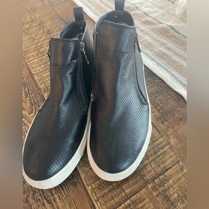 Steve Madden high tops